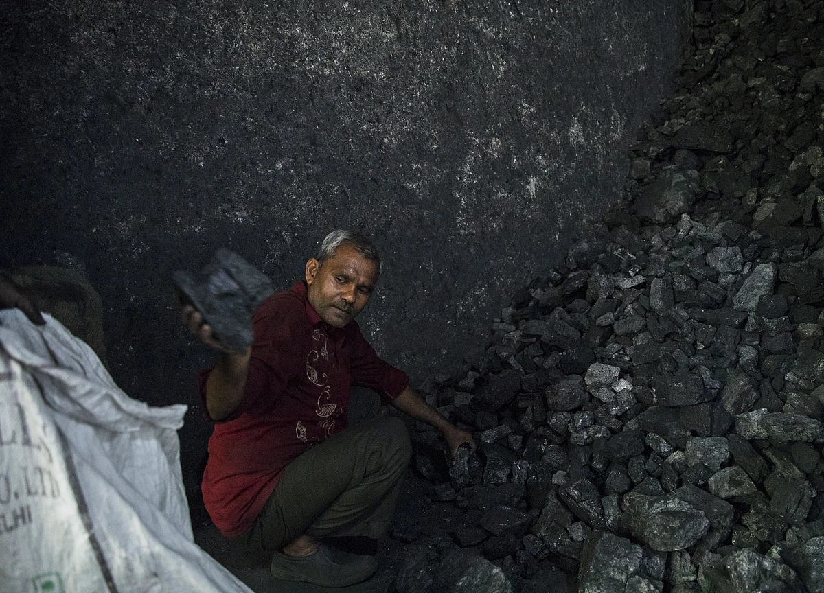 India’s Coal Power Usage Set to Shrink for First Time in 14 Years