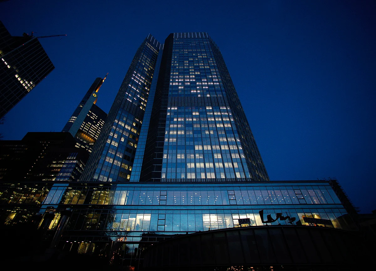 ECB Officials Express Confidence as Economy Begins to Stabilize