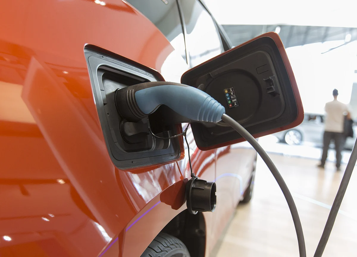Electric Cars May Be Cheaper Than Gas Guzzlers in Seven Years
