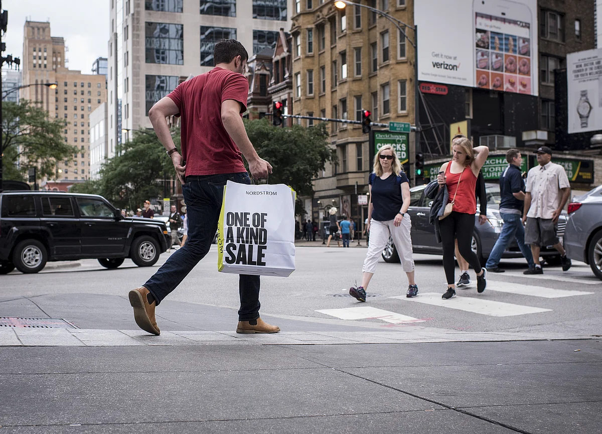 Surge in Expectations Drives Gain in U.S. Consumer Sentiment