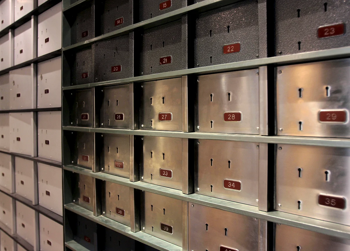 Supreme Court Directs RBI To Lay Down Regulations For Locker Facility Management In Banks