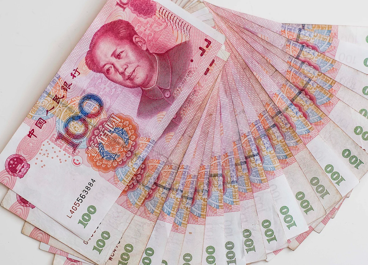 Yuan Watchers Say 7 Is No Longer a Sticking Point for China