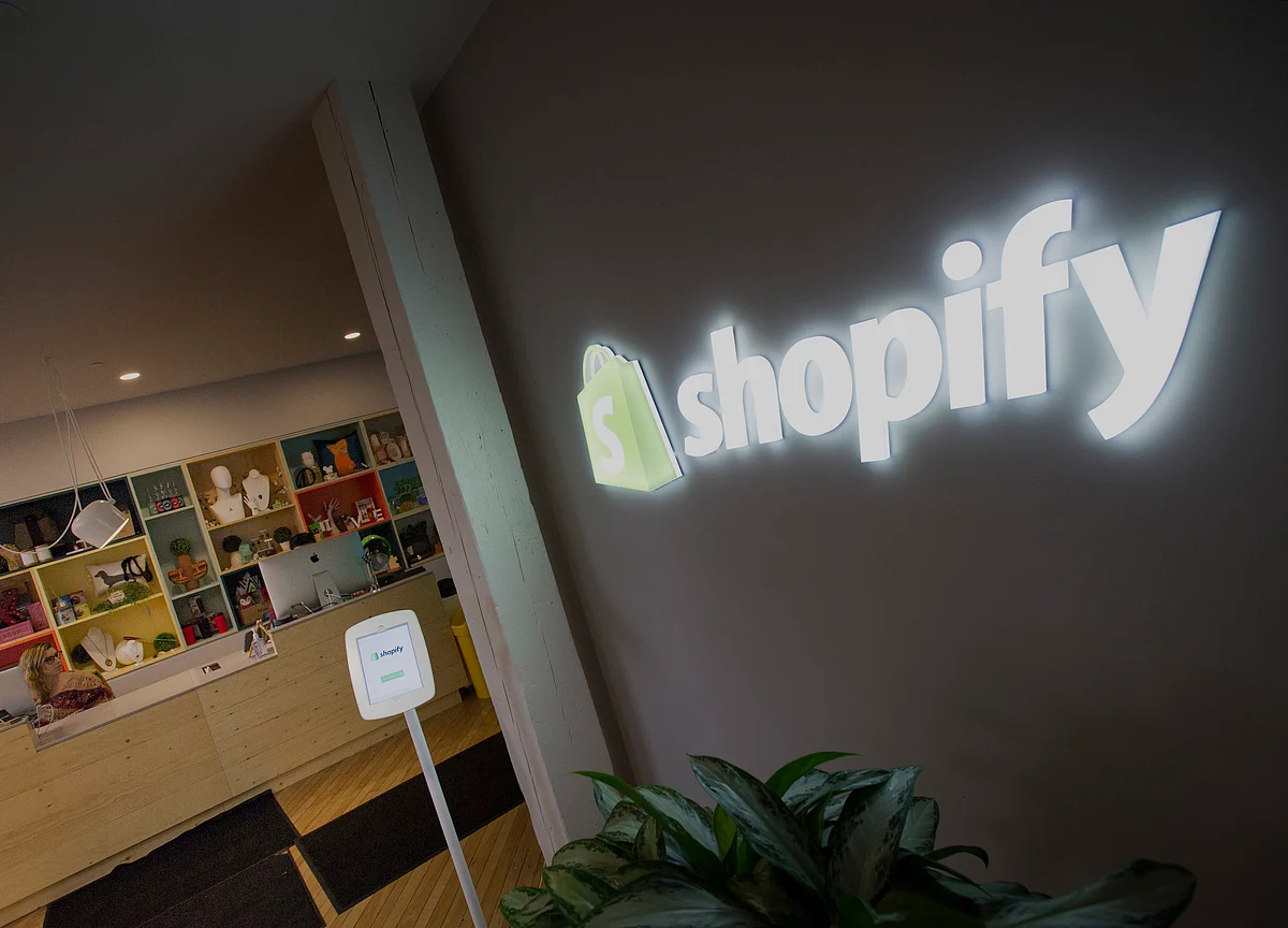 Shopify’s Sweetheart Week Has It Encroaching on Market Stalwarts