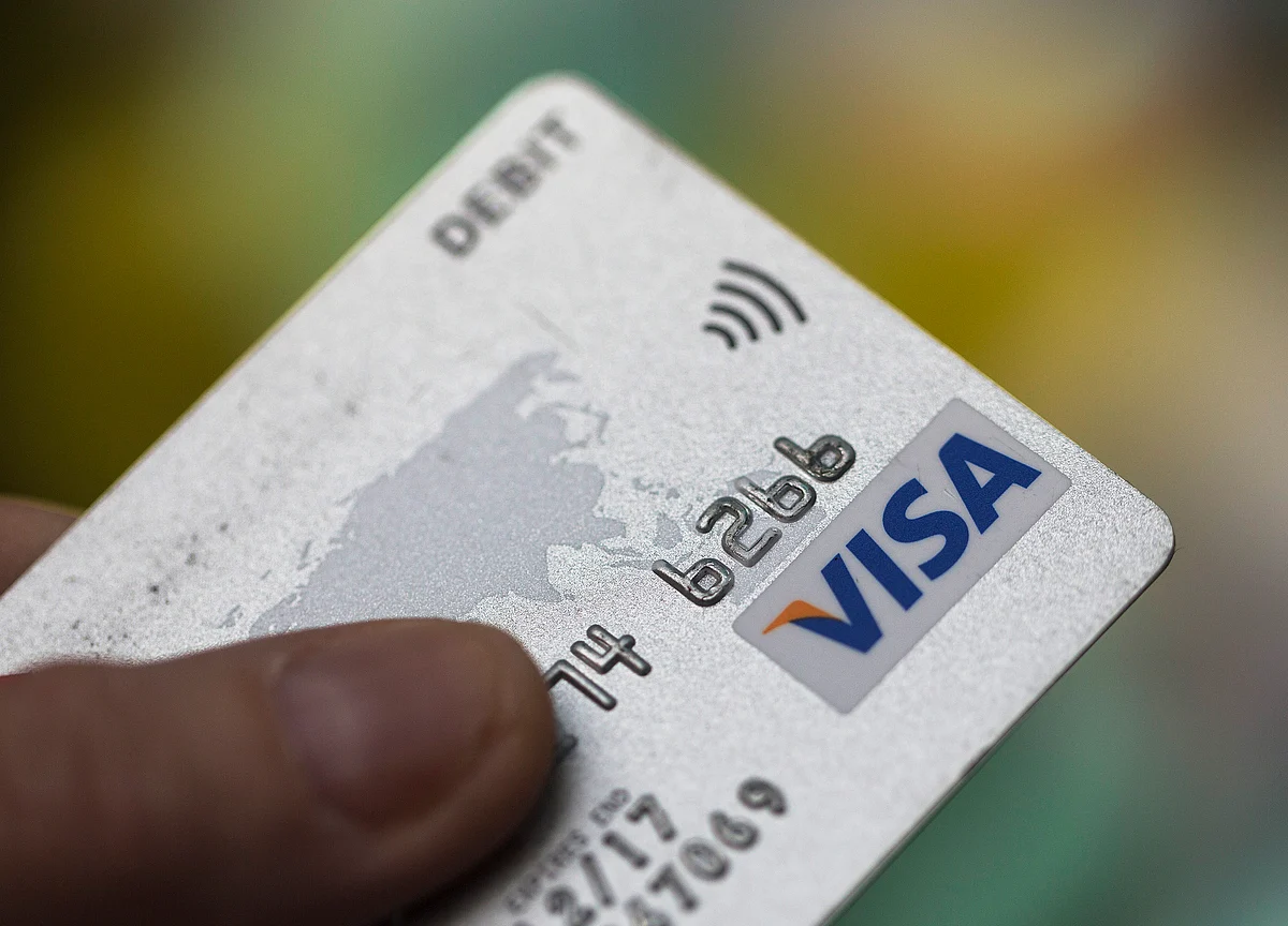 RBI Aims To Push-Up Digital Transactions To 15% Of GDP By 2021