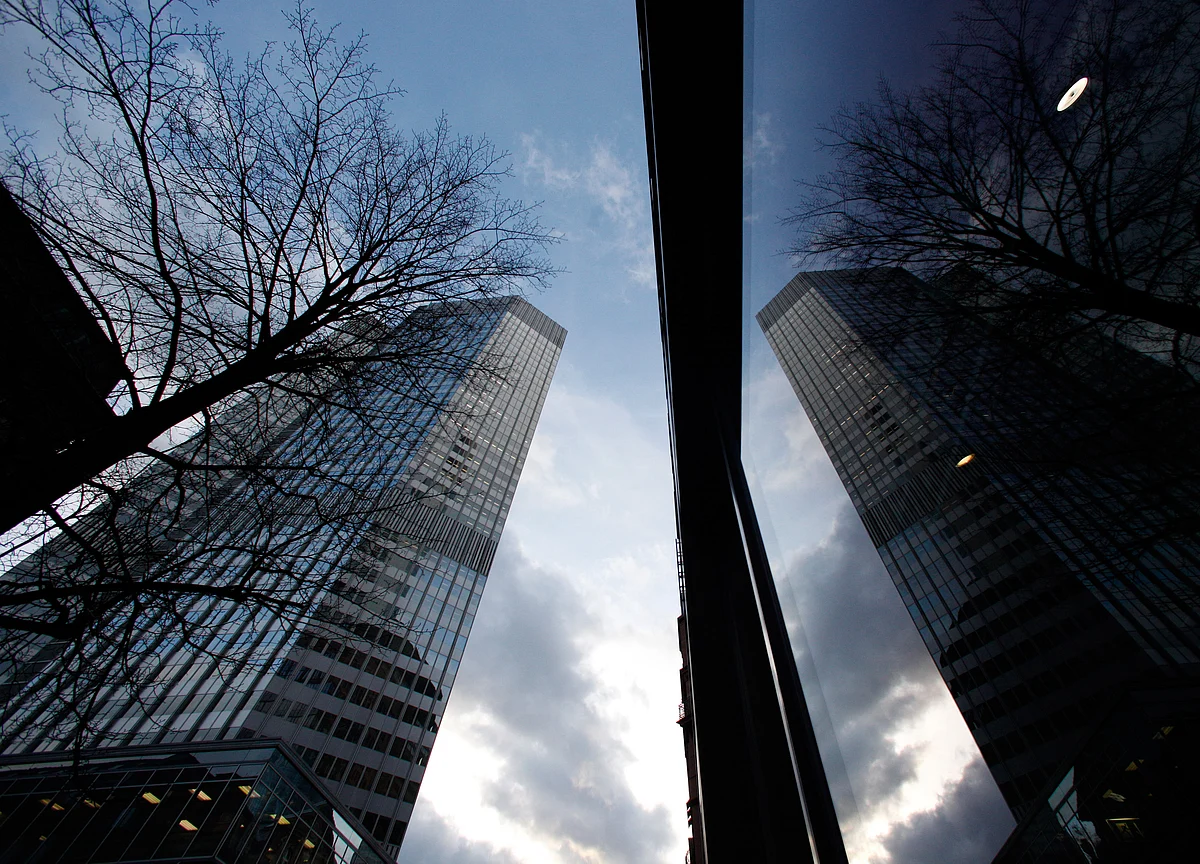 Central Banks Battle Trade War Teams for Attention: Economy Week