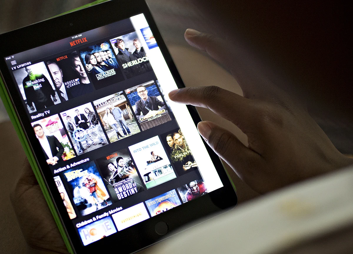 Netflix Plans to Pay Bonuses to Filmmakers When Movies Succeed