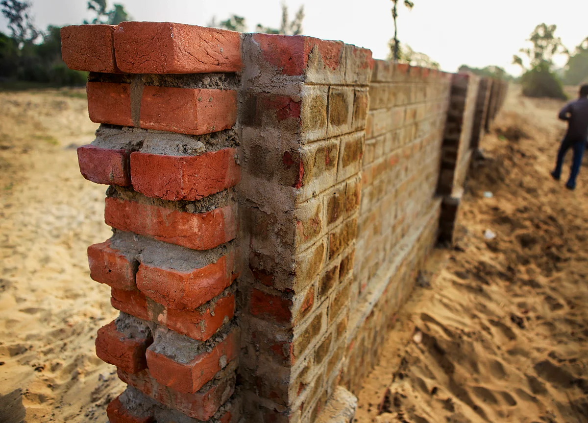 Huge Wall of Maturing Debt Looms for India's Shadow Lenders