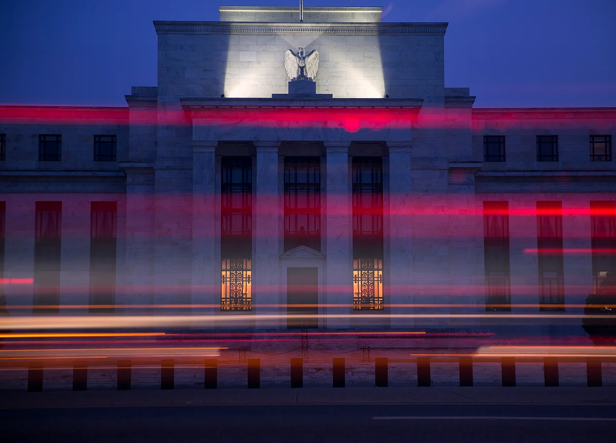 Fed May See 1995-96 Interest Rate Cuts as Template for Today