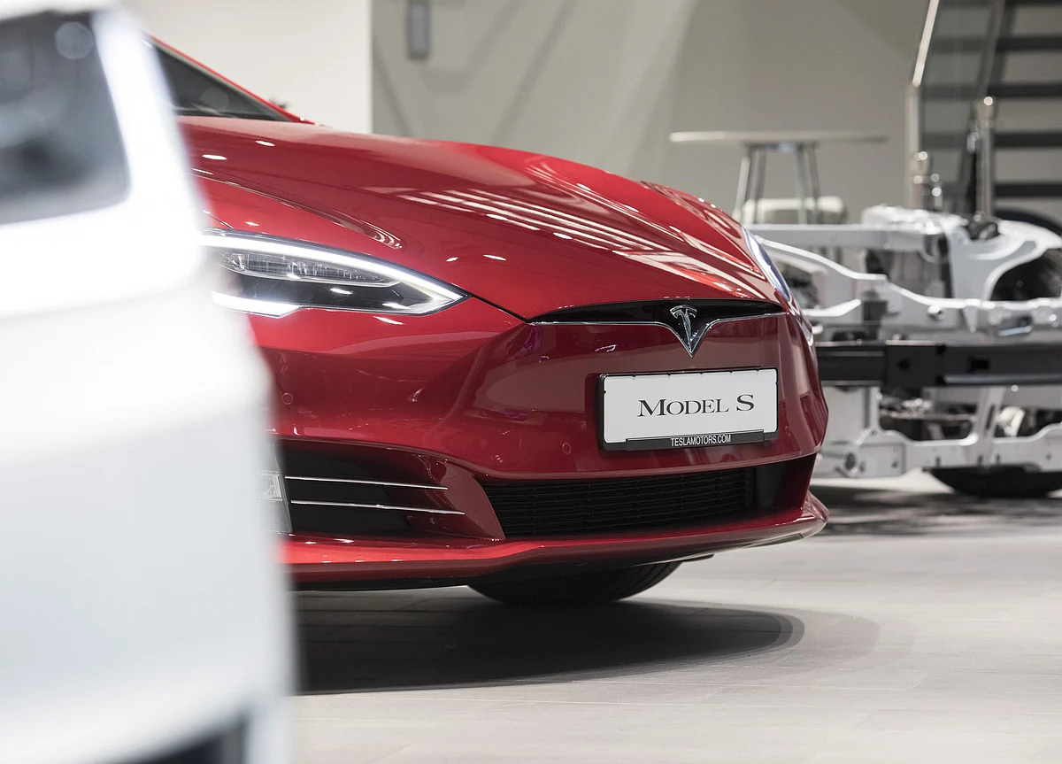 Inside Tesla’s Attack on Germany’s Auto Establishment