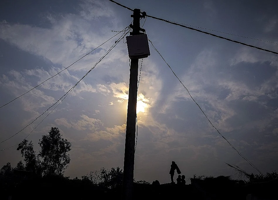 India Likely To Achieve Universal Household Electrification By January-End