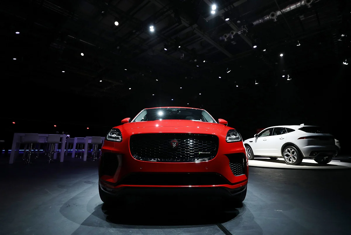 Jaguar Land Rover Is Said to Hunt for Luxury Brand Purchases