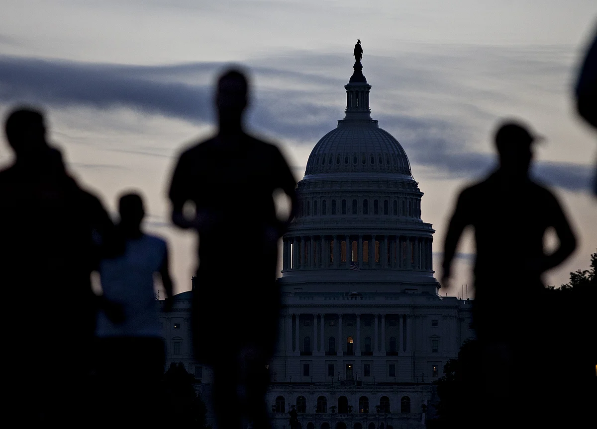 House Democrats Punt on Budget, Working on Spending Cap Offer