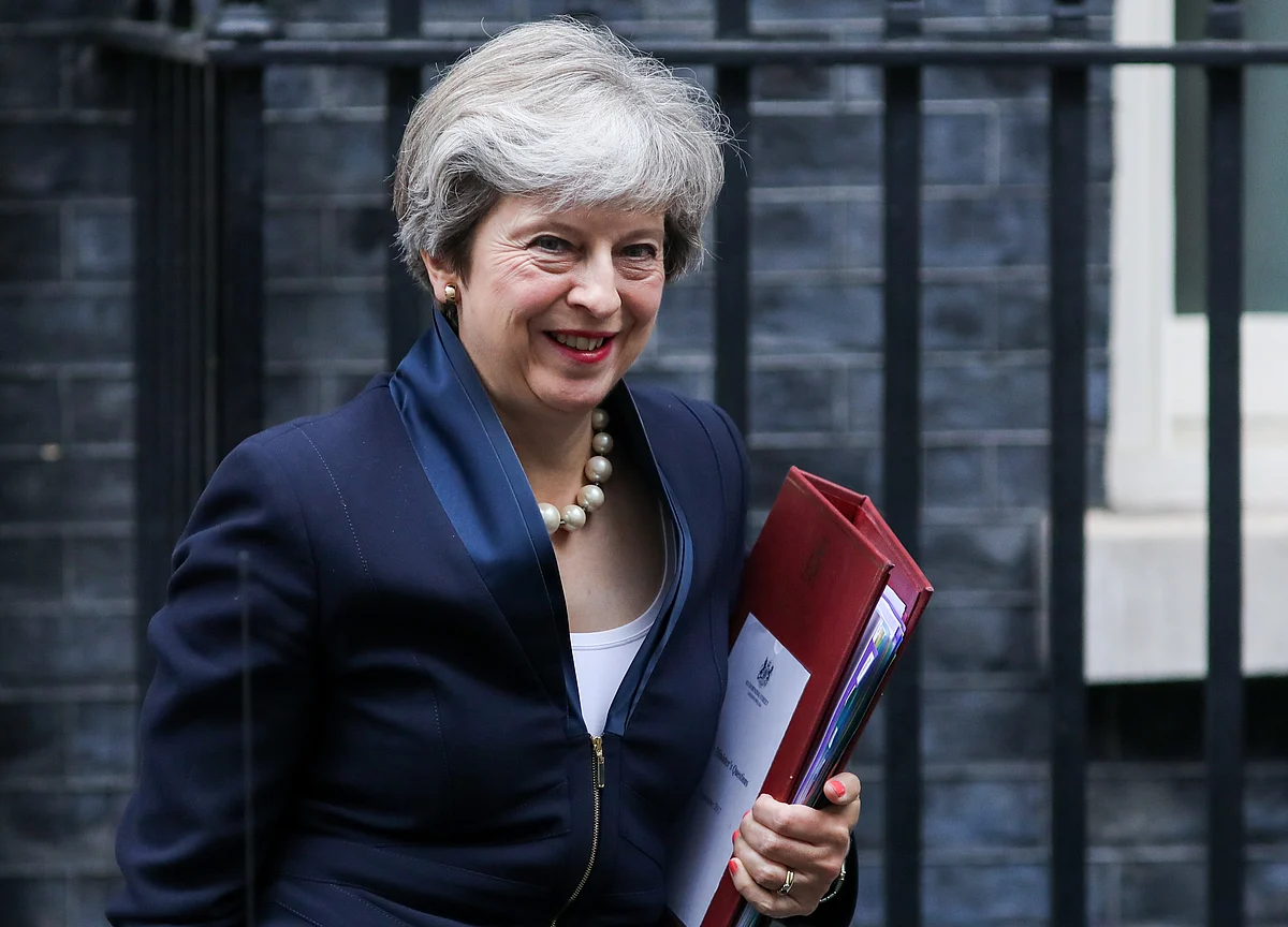 May Won't Rule Out Brexit Delay as U.K. Parliament Takes Control