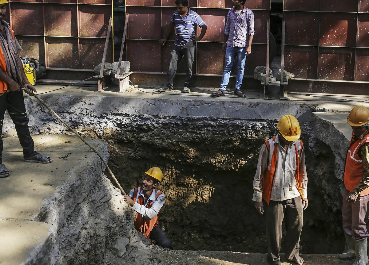 Strict Covid-19 Curbs Haven’t Stalled Construction In Mumbai This Time