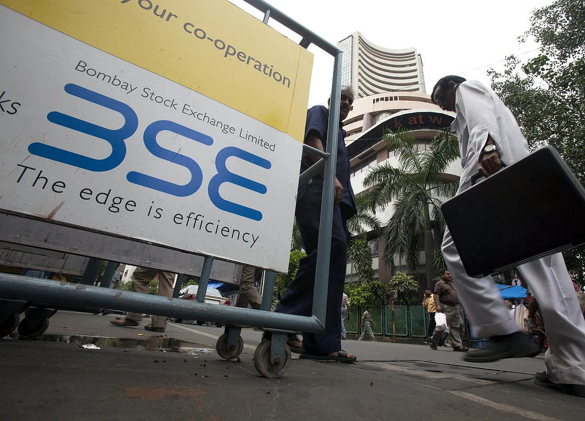 Sensex, Nifty Halt Four-Day Losses; Jet Airways Slumps 40%
