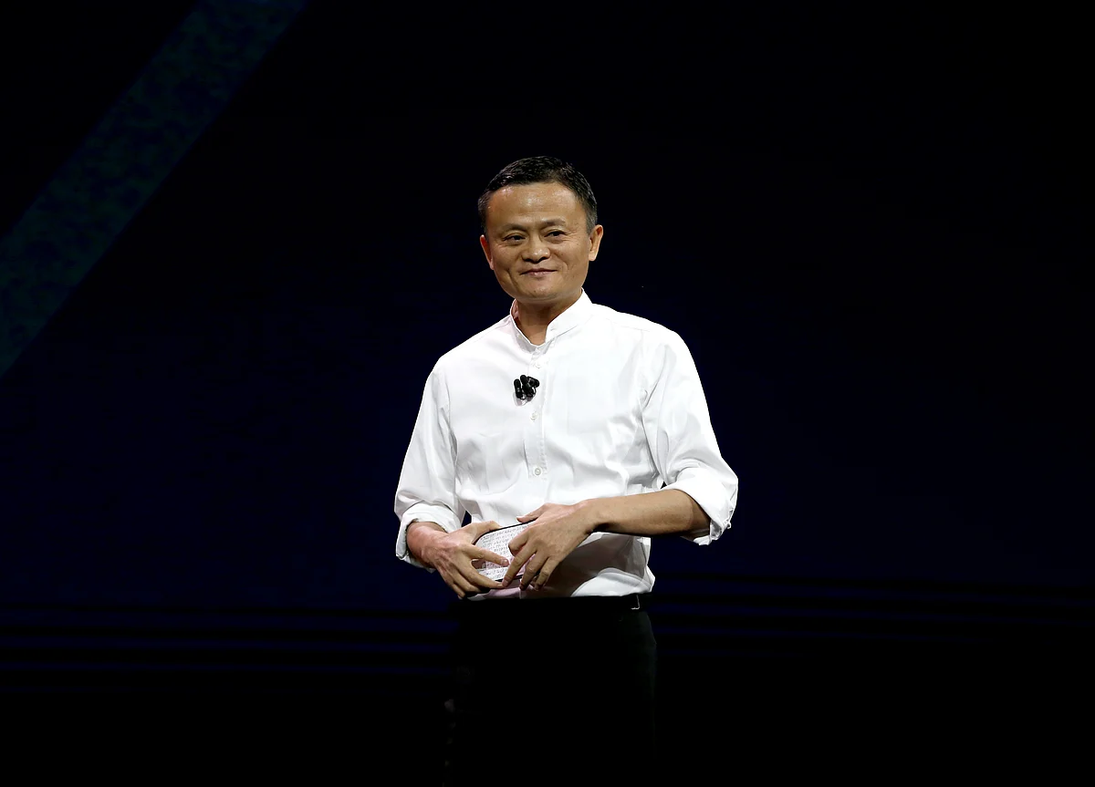 Jack Ma Embraces Blockchain for Ant But Warns of Bitcoin Bubble