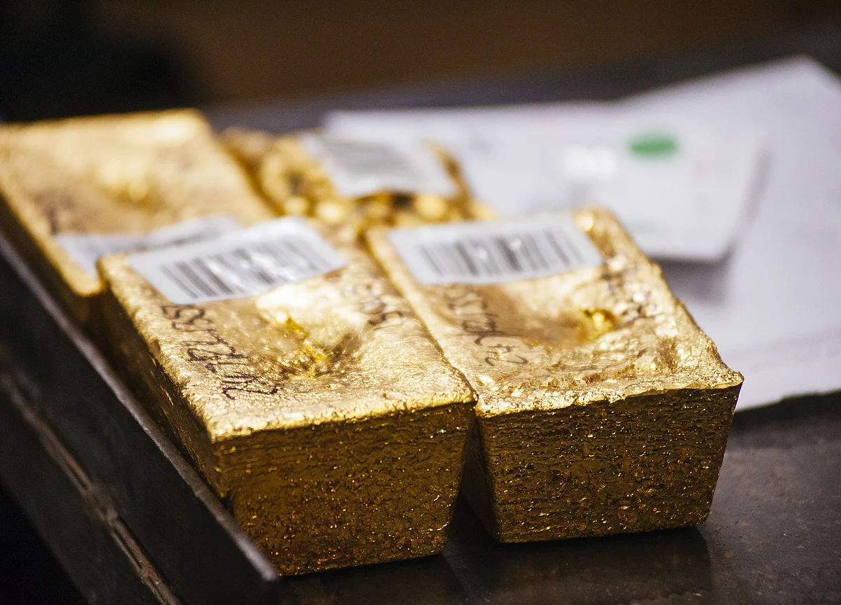 Gold ETFs Post Longest Run in a Decade as Investors Take Cover