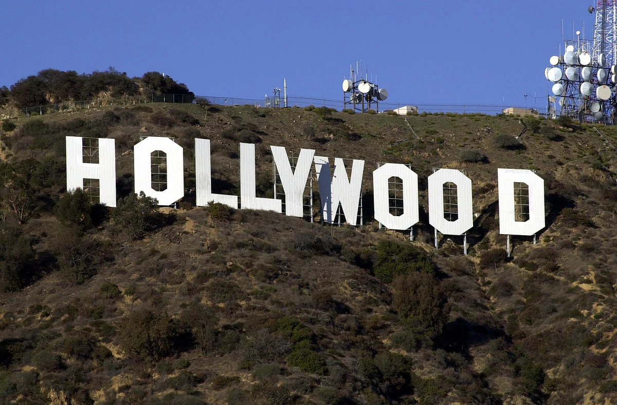 The One Where Apple Tried to Buy Its Way Into Hollywood