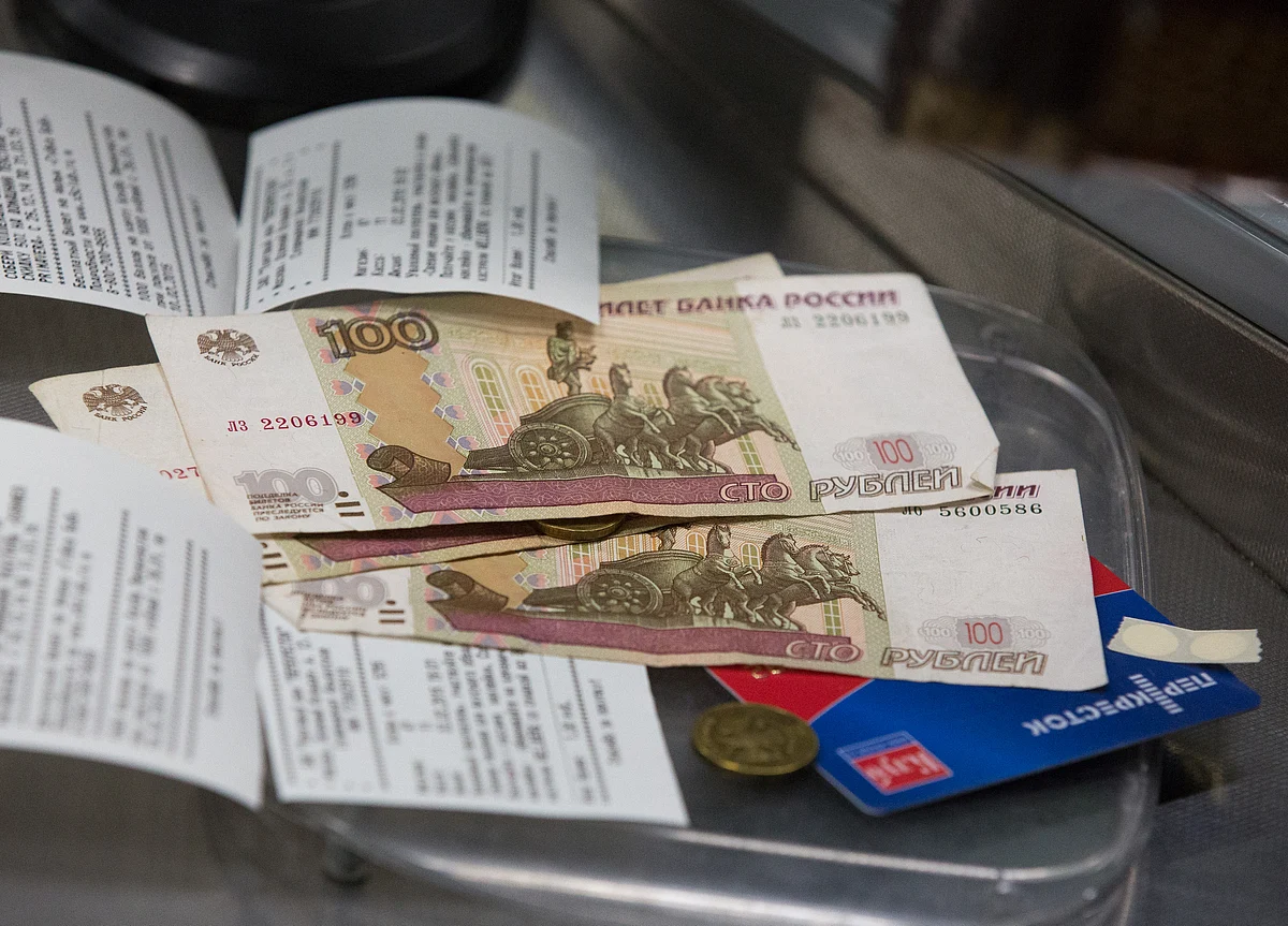 Five Years After Meltdown, Ruble Is Reborn as Trade-War Refuge