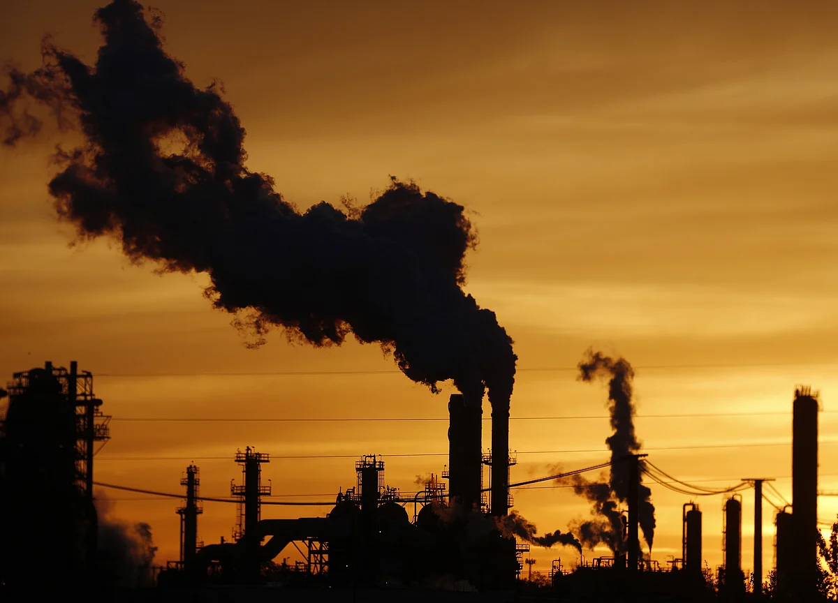Philadelphia Refinery Explosion So Hot It's Spotted From Space