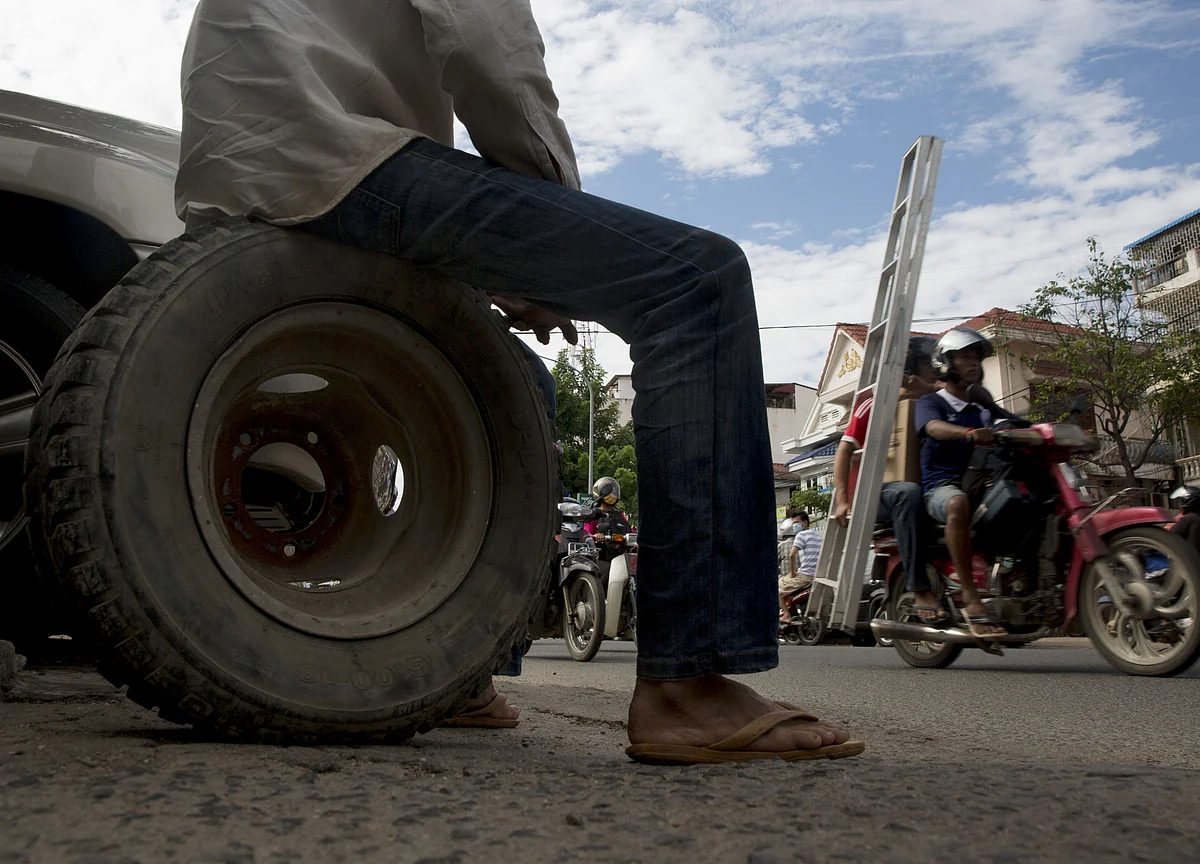 India’s Growth Slowdown: The Reasons And The Fixes, According To Neelkanth Mishra And Sajjid Chinoy