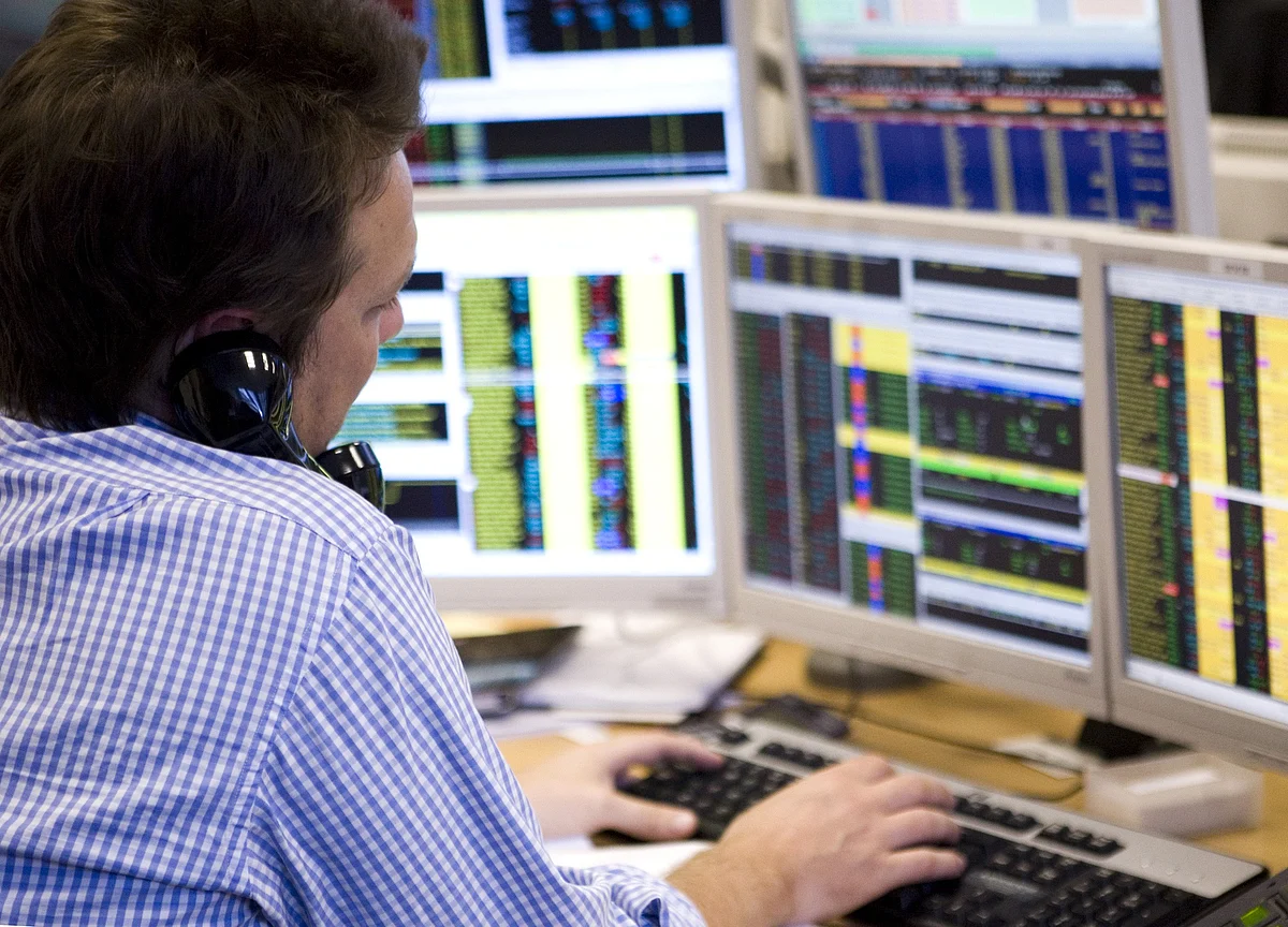 Two Stocks Debut On Buy List; One Sector Losing Favour