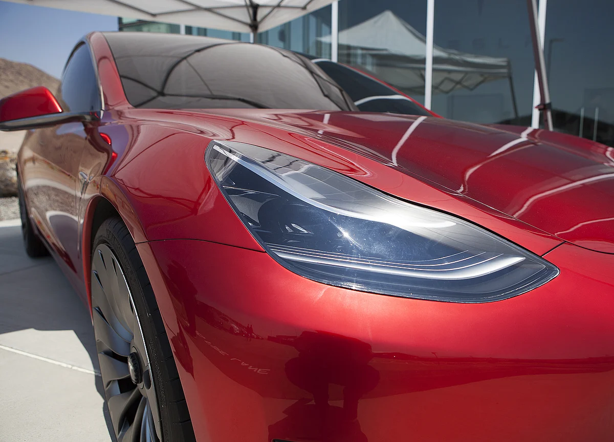 Tesla Dealt Another Blow When Barclays Calls It a ‘Niche Carmaker’