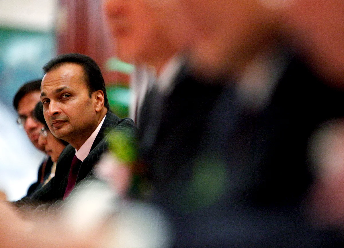 Why Rivals Will Line Up At RCom’s Spectrum Fire Sale