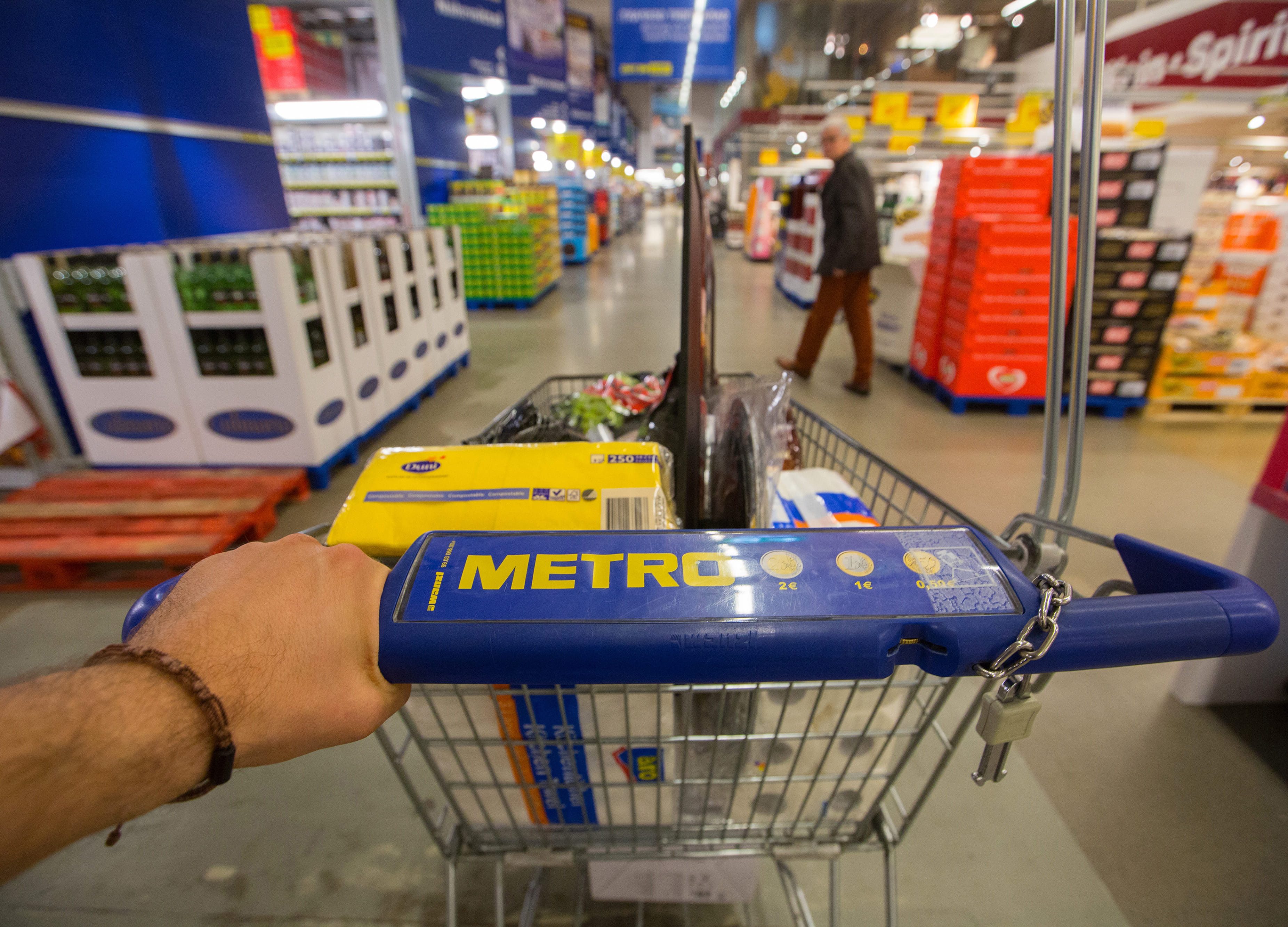 Как Попасть В Магазин Метро