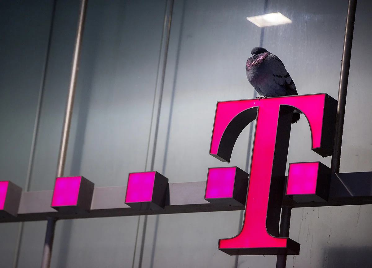 T-Mobile CEO Defends Sprint Merger as Opposition Mounts