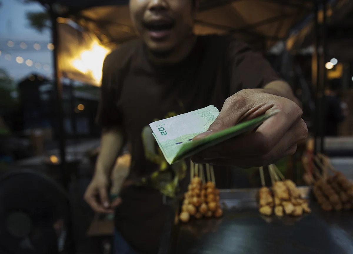 Weakening Thai Economy Signals Trouble for Asia’s Top Assets