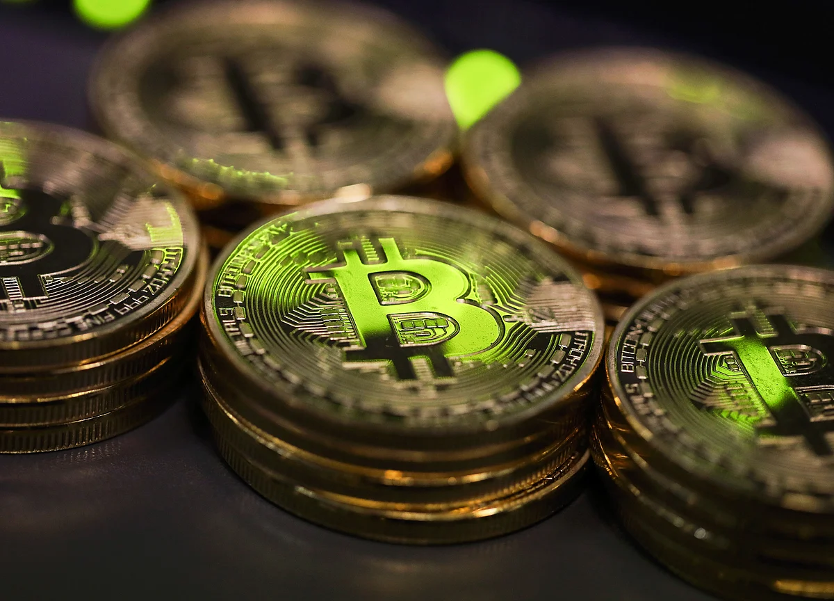 A $1,800 Drop in Minutes: Bitcoin Volatility on Full Display