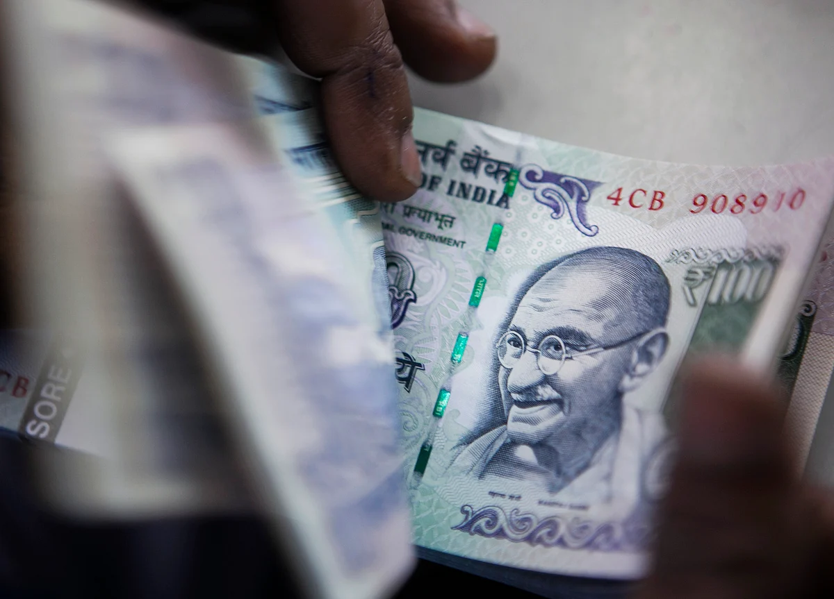 Government Cuts Additional Borrowing Plan After Bond Yields Spike