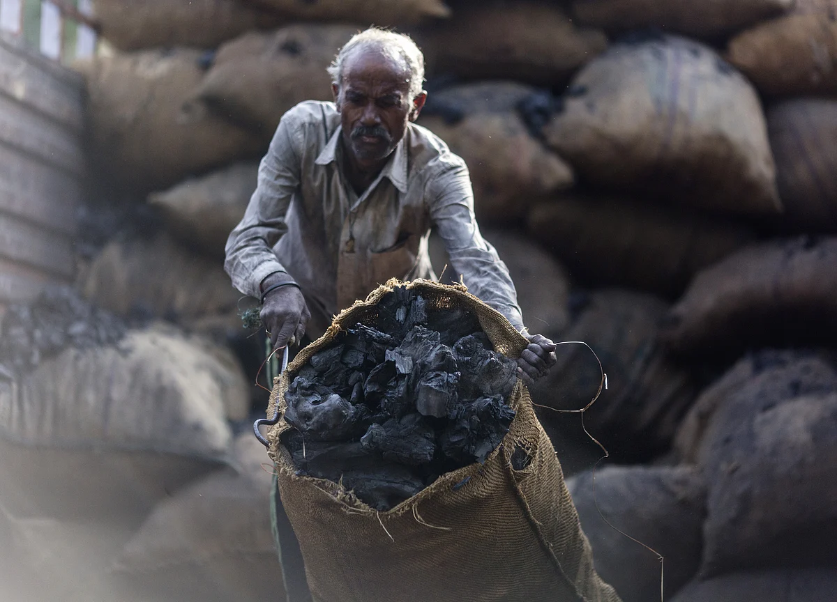 South Eastern Coalfields Aims At 262 Million Tonne Coal Production By 2025-26