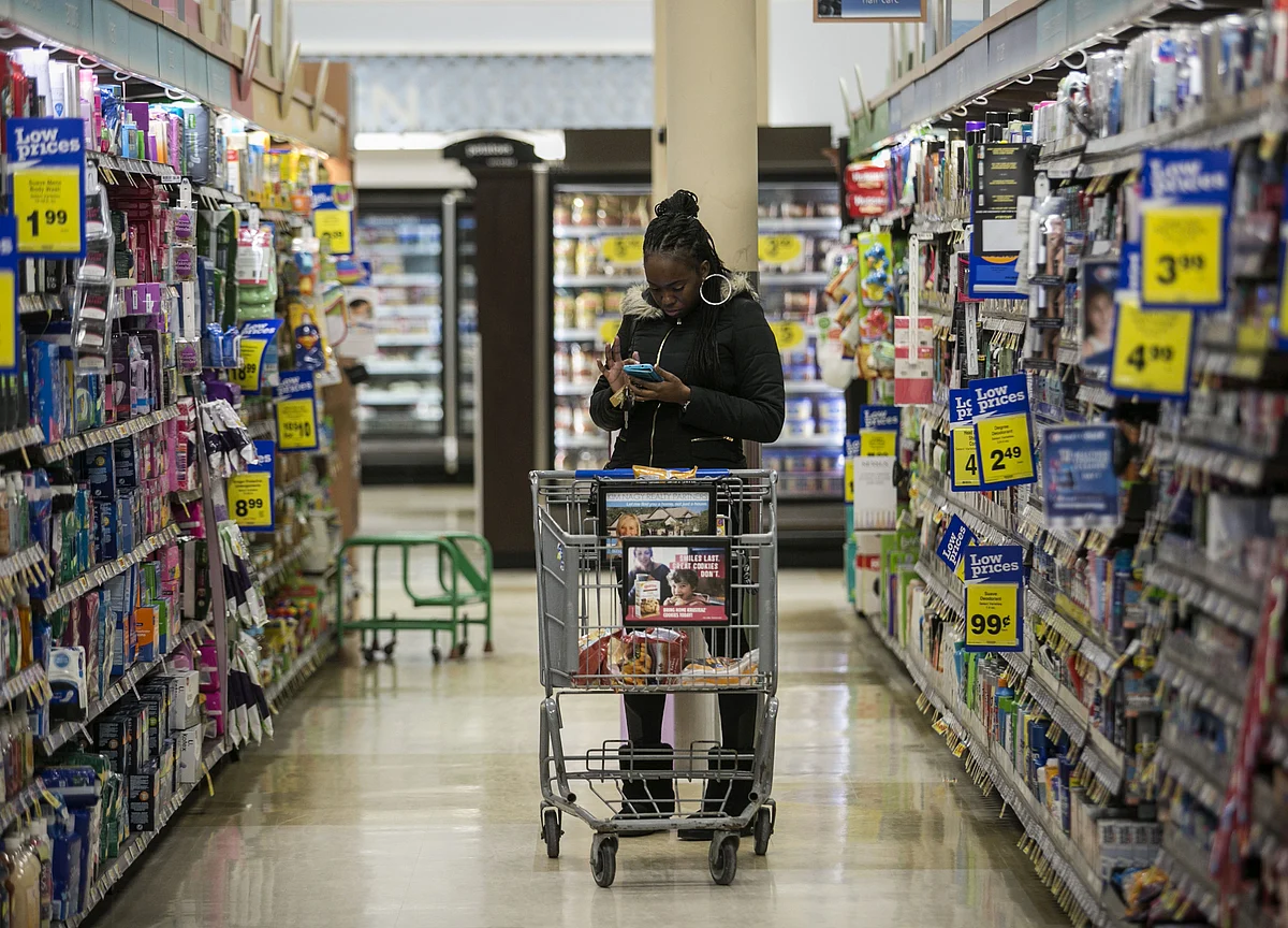 U.S. Inflation Remains Contained Amid Fed Patience on Rates
