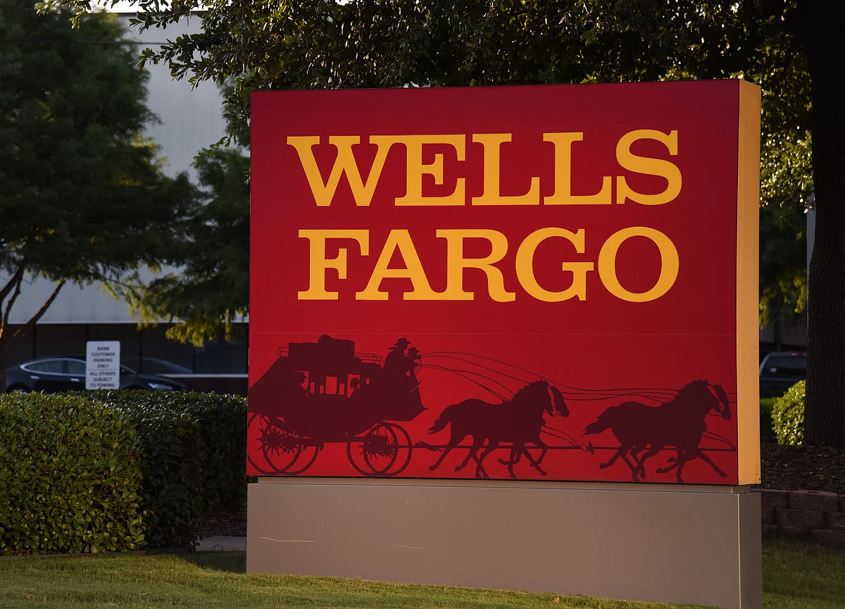 Wells Fargo Told to Pay $102.8 Million in Patent Verdict