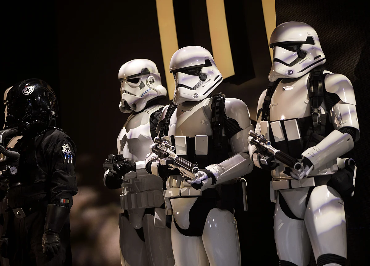 Star Wars Meets Fruit Farms as Lasers Deter Thieving Birds