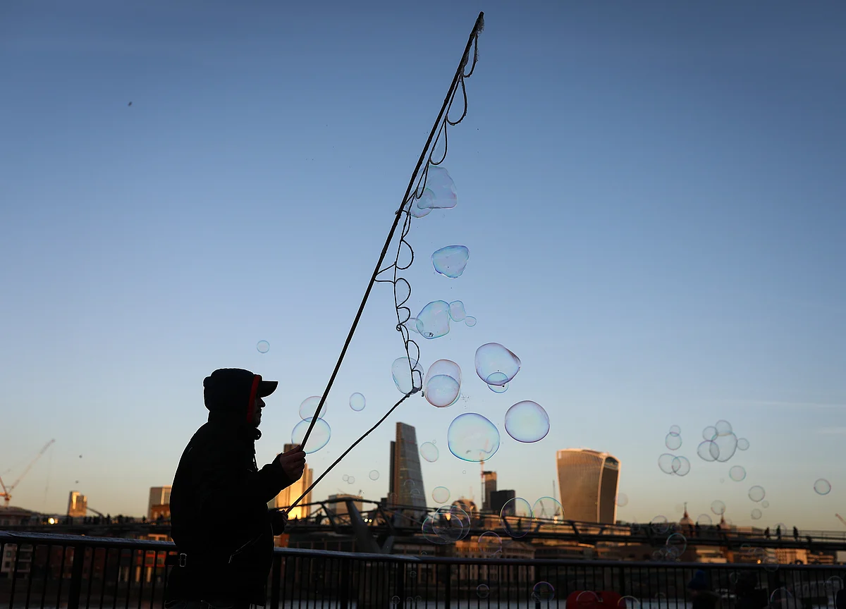 China’s $345 Billion Stock Rout Shows Beijing’s Fear of Bubbles