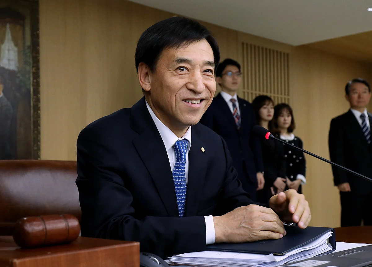 Bank of Korea Unleashes Surprise Rate Cut as Trade Risks Grow