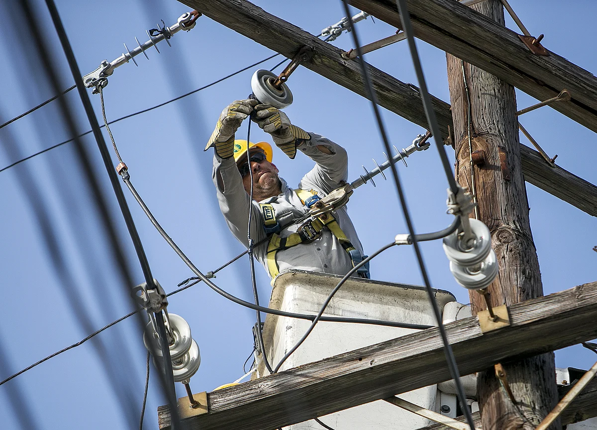 Whitefish Resumes Restoring Power to Puerto Rico After Payment