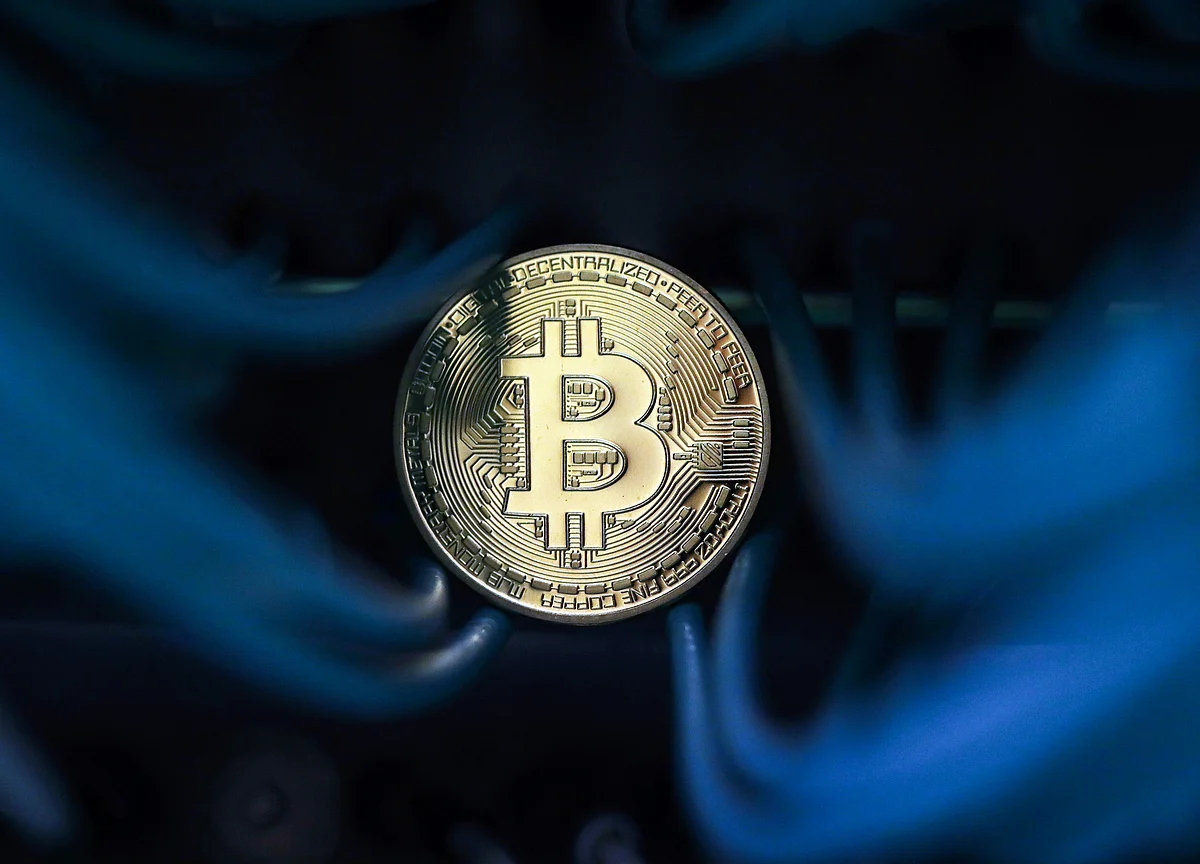 Bitcoin Slumps After Japan Warns Major Cryptocurrency Venue