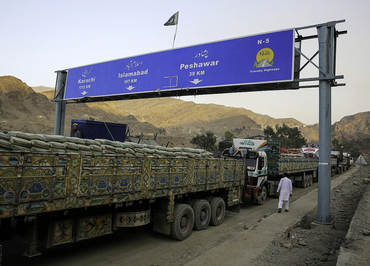 The Fence Driving a Wedge Between Pakistan and Afghanistan