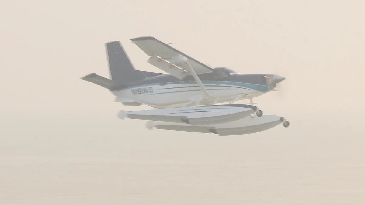 SpiceJet conducts a trial of amphibious aircraft in Mumbai. (Source: BloombergQuint)