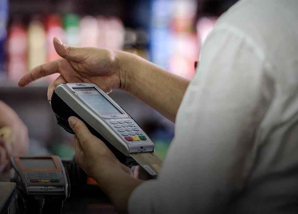 Virus Panic Weighs on India’s Blockbuster Credit Card IPO