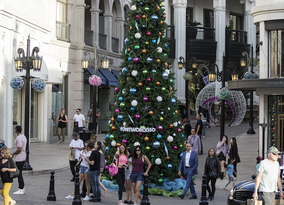 Holiday Retailers Shooting for Best Christmas Since Recession