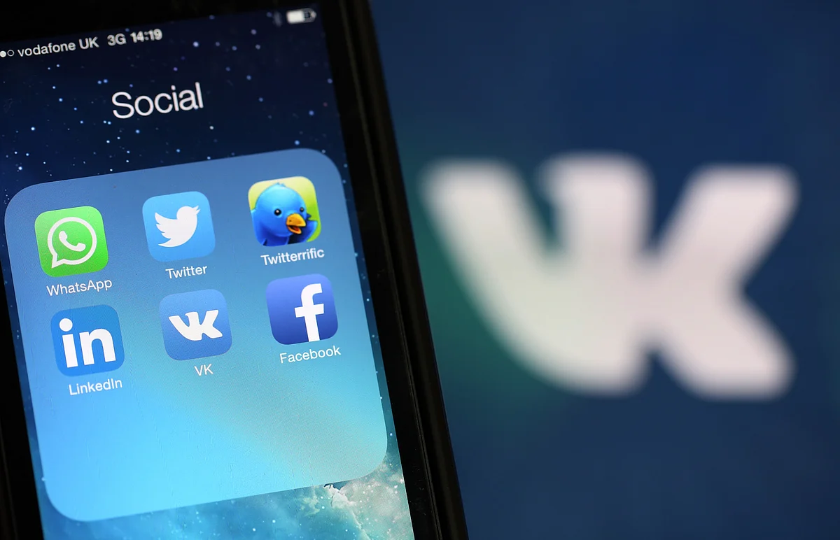 U.K. Is Said to Have No Plans to Change Law to Fine Social Media