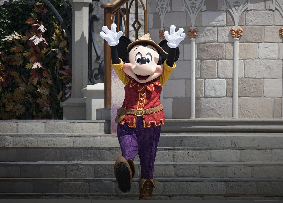 Disney to Become `Walmart of Hollywood' With Fox Studio Deal