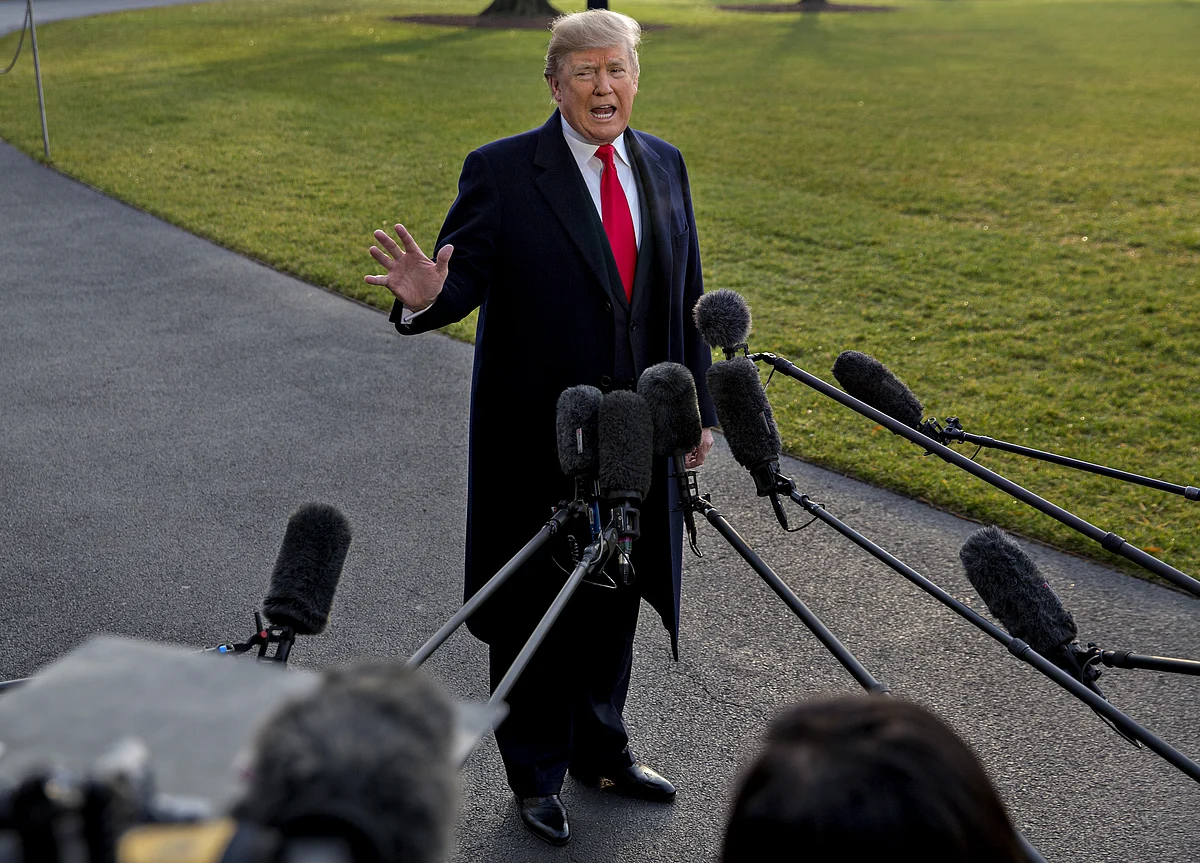 Trump's Lawyers Say Questions on Flynn, Firing Comey Off-Limits