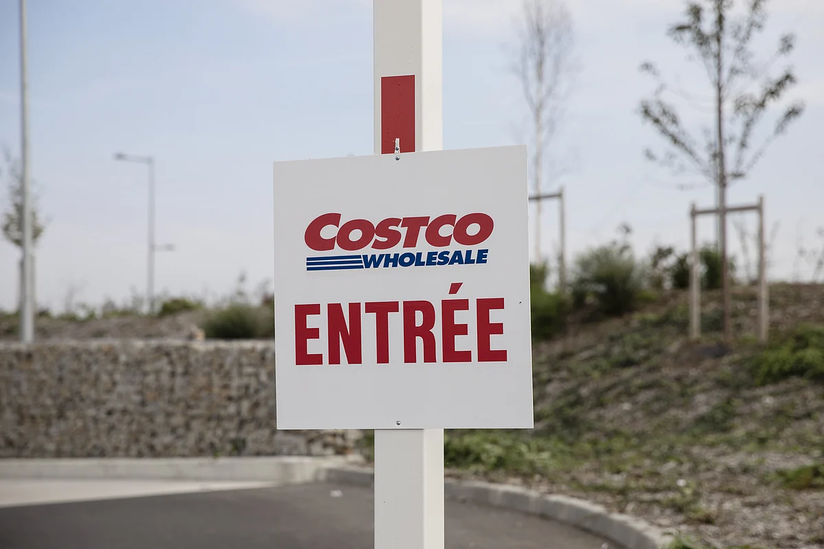 Costco Rises the Most in a Year After Renewal Rates Hold Steady