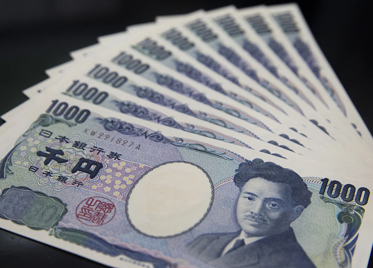 BOJ Maintains Stimulus as Inflation Lags Behind Growth